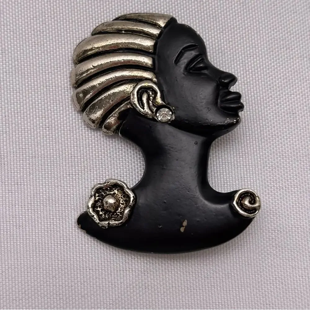 Vintage African Black and Silver Women's Pin Brooch
